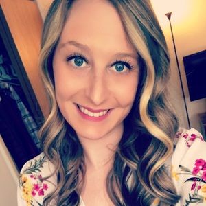 Meet your Posher, Mandy